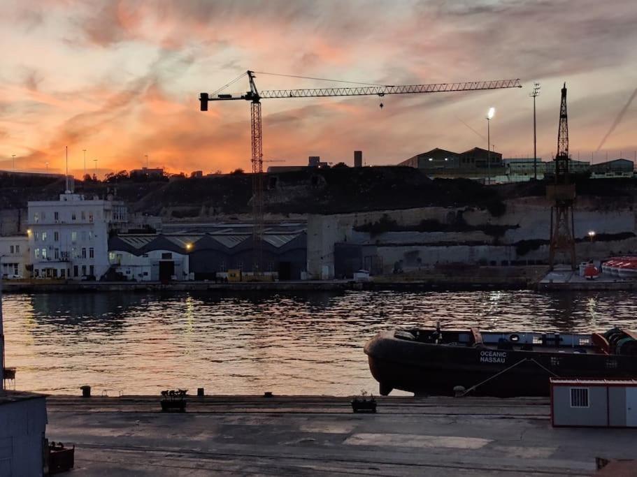 Crew 2 Savynomad Harbour Residences Wow Views Cospicua 외부 사진