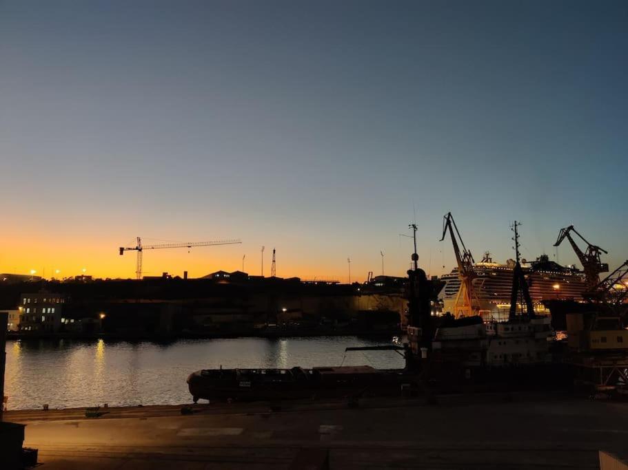 Crew 2 Savynomad Harbour Residences Wow Views Cospicua 외부 사진